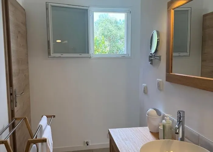 Patios Di Pruno בית הארחה פיגארי